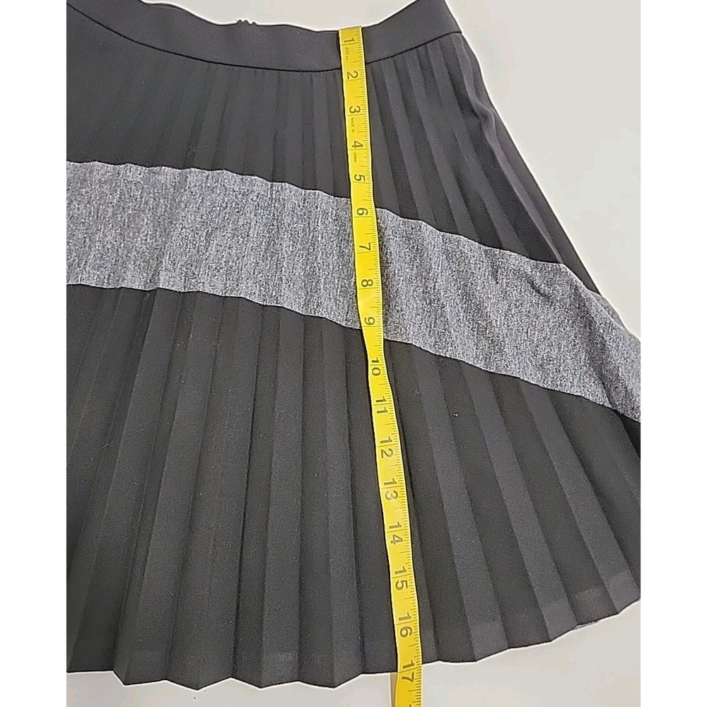 Lacoste Black Gray Pleated Mini Skirt Made in France Size UK 4 US 2 - Picture 4 of 7